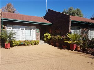 4 Bed House in Erasmus
