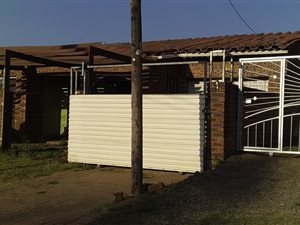 3 Bed House in KwaMashu