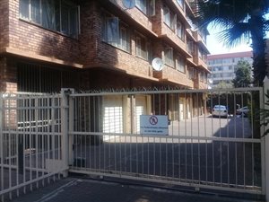 4 Bed Flat in Sunnyside