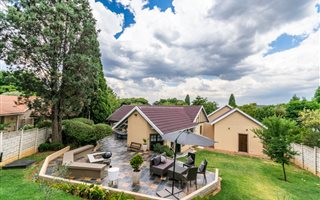 3 Bedroom House in Sundowner