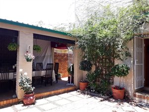 2 Bed House in Clubview