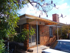 4 Bed House in South Hills