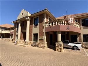 160 m² Office Space in Irene