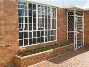 1 Bedroom Apartment in Kensington