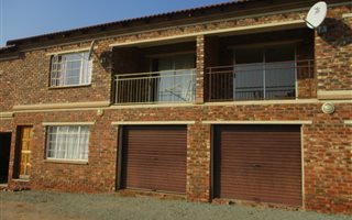 2 Bedroom Flat in Elandia