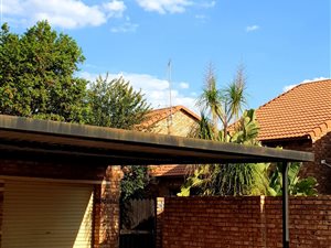 2 Bed Duplex in Highveld