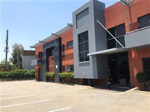 840 m² Industrial space in Linbro Park