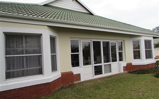 3 Bedroom Simplex in Mt Edgecombe Estate 1 & 2