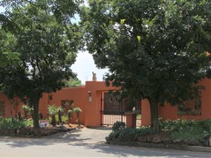 7 Bed House in Farrar Park
