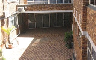 630 m² Commercial space in Westville