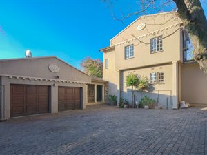 4 Bed House in Bramley
