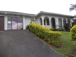 3 Bed Simplex in Clare Estate