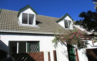 3 Bedroom House in Bloubergrant