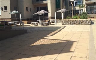 110.400001525879 m² Office Space in Die Hoewes