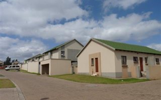 2 Bedroom Townhouse in Tasbet Park