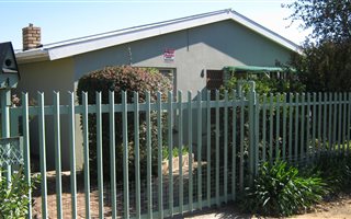 4 Bedroom House in Victoria Park