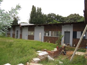 5 Bed House in Alphen Park