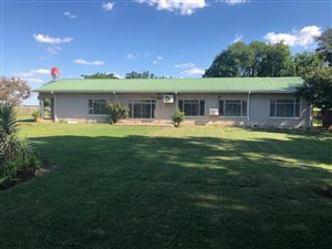 21 ha Farm in Delareyville