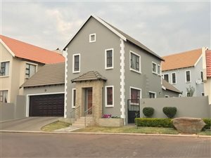 3 Bed House in Candlewoods Estate