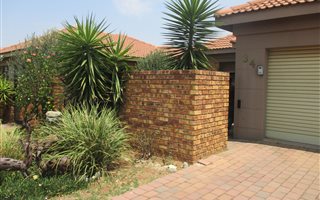 3 Bedroom Simplex in Southdowns