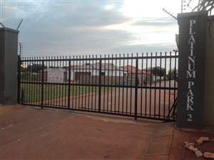 500 m² Land available in Winternest