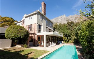 4 Bedroom House in Higgovale