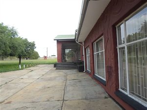 1 ha Farm in Hillside AH