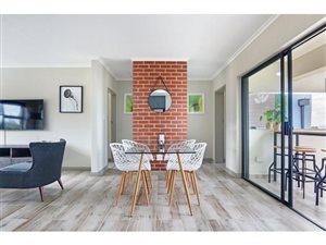 2 Bed Apartment in Carlswald Estate