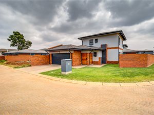 3 Bed House in Pomona