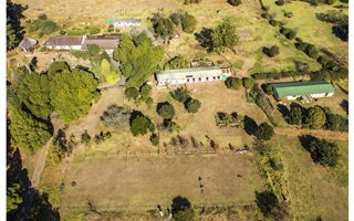 2.9 ha Smallholding in Howick
