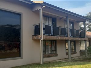 Studio apartment in Athlone Park