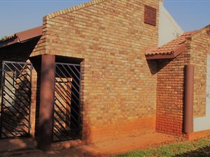 3 Bed House in Doornpoort and surrounds