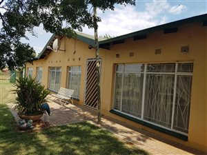 2.1 ha Farm in Theoville