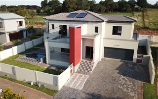 5 Bedroom House in Olympus