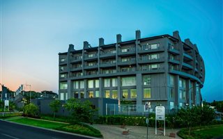 3 Bedroom Apartment in Fairmount
