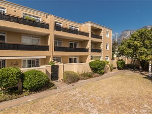 2 Bed Apartment in Newlands