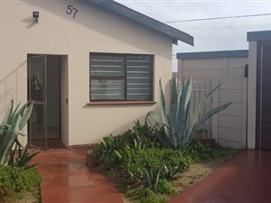3 Bed House in New Macassar Village