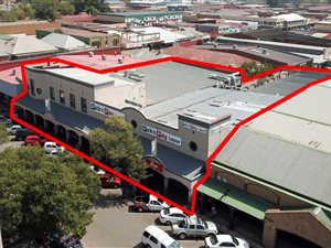 2303 m² Retail Space in Newcastle Central