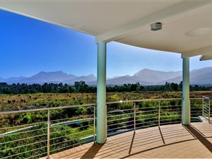 3 ha Farm in Wilderness Heights