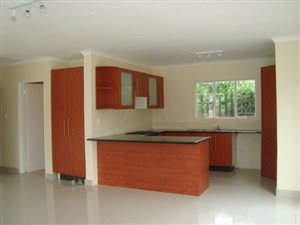 2 Bed Garden Cottage in Wendywood