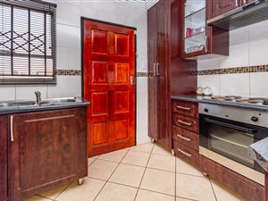 3 Bed House in Crystal Park