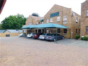 830 m² Office Space in Ferndale