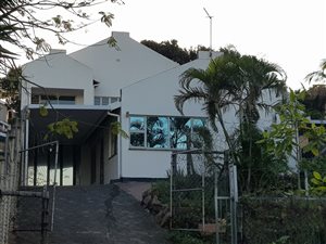 4 Bed House in Newlands West