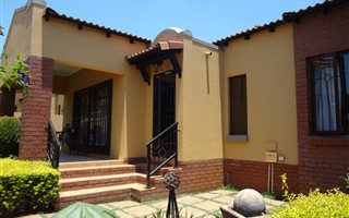 4 Bedroom Simplex in Boardwalk Meander