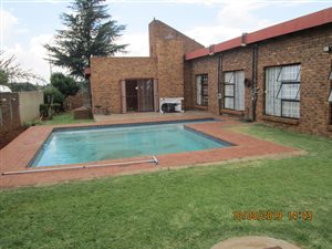 4 Bed House in Dalpark