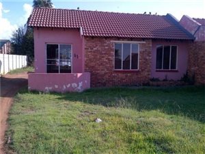 2 Bedroom House in Windmill Park