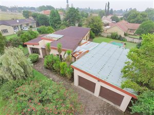4 Bed House in Brackendowns