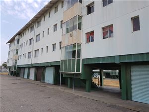 3 Bed Flat in Algoa Park