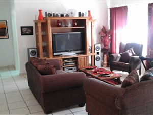 2 Bed Townhouse in Meiringspark
