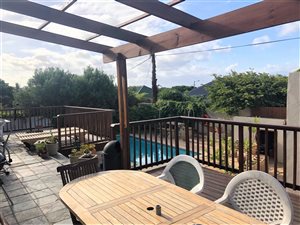 4 Bed House in Mossel Bay Central